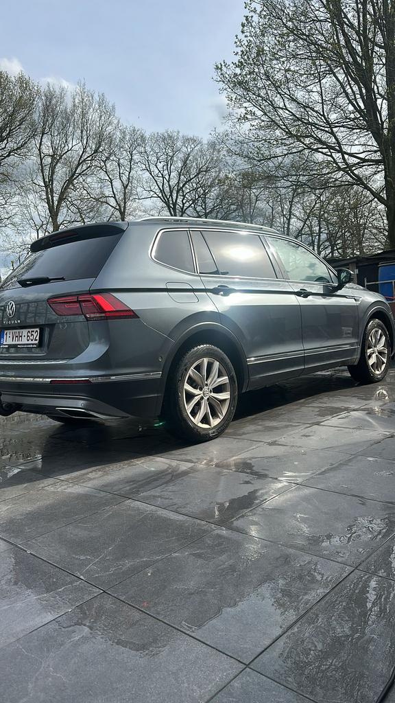 Tiguan  all space 2018 tsi 2.0 4 motion, Auto's, Volkswagen, Automaat, Leder, 5 zetels, Dealer onderhouden