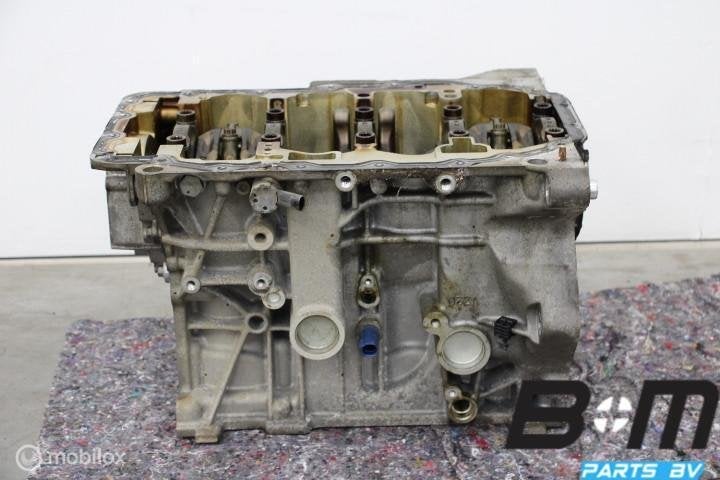 Onderblok 1.4TSI CZEA Vw Passat B8 04E100034F, Gebruikt