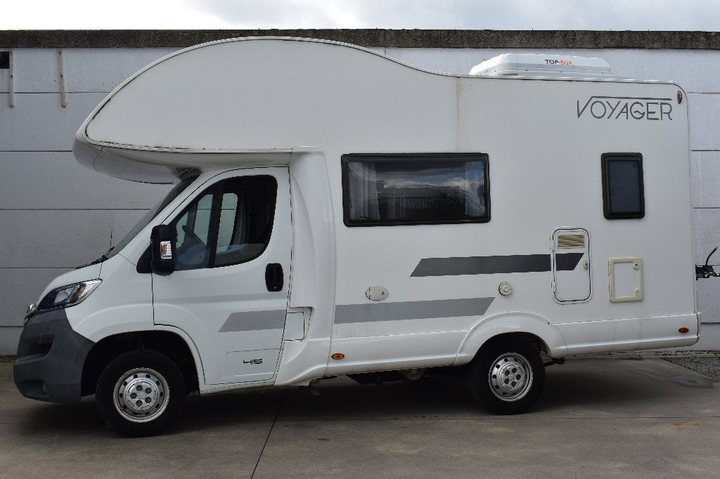 LA Voyager Mobilhome 2.2HDi | Porte-vélos | Coffre de toit, Siège de train, Autres marques, Jusqu'à 5, Diesel