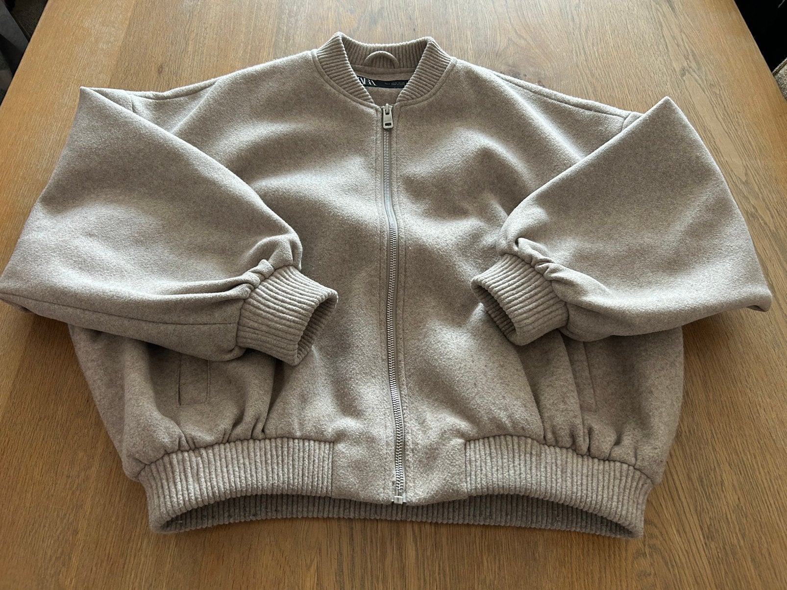 Beige zachte oversized bomber jacket Zara Maat S, Kleding | Dames, Ophalen of Verzenden, Zo goed als nieuw, Maat 36 (S), Beige