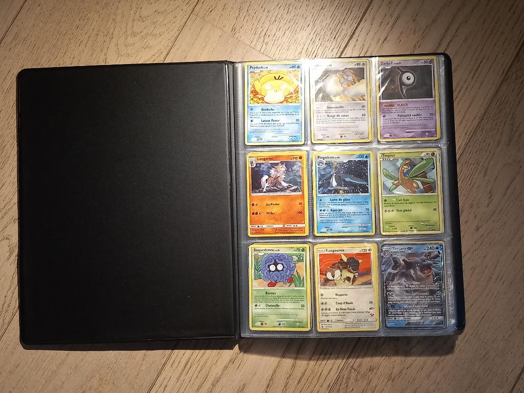 Album rempli de cartes Pokémon, Hobby & Loisirs créatifs, Enlèvement, Comme neuf, Livre ou Catalogue