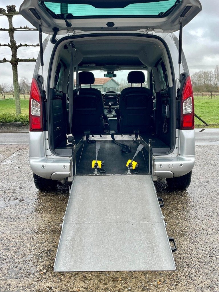 ️♿️Peugeot Partner 1.6HDI Rolstoel Invalide Handicapé TPMR, Auto's, Euro 5, Monovolume, Electronic Stability Program (ESP), Bedrijf