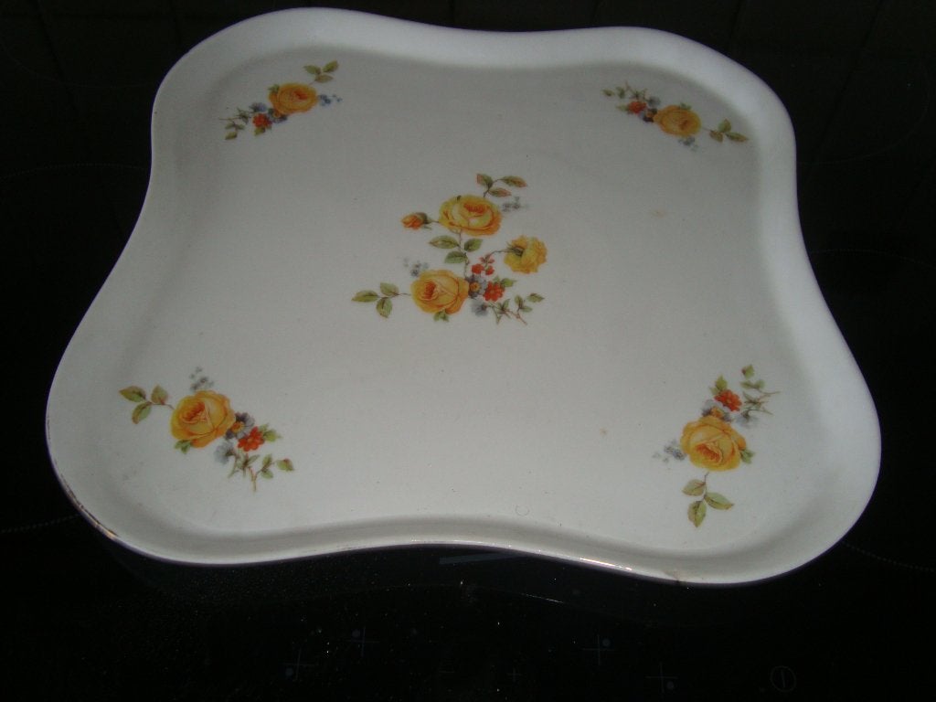 Schotel in Oud Brussels porselein., Ophalen