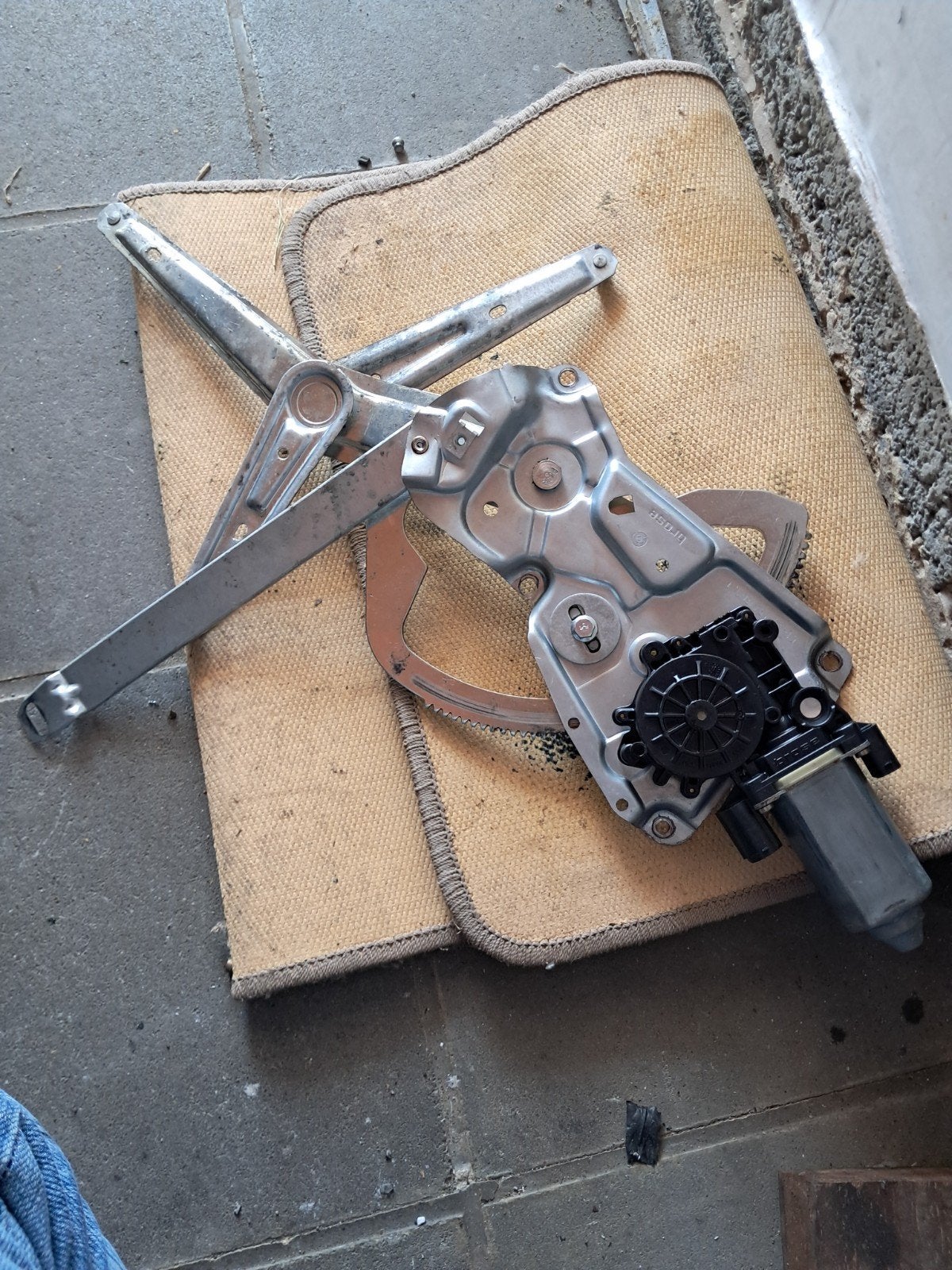 Bmw e36 compact raammechanisme links met motor, Auto-onderdelen, Ophalen, Gebruikt, BMW