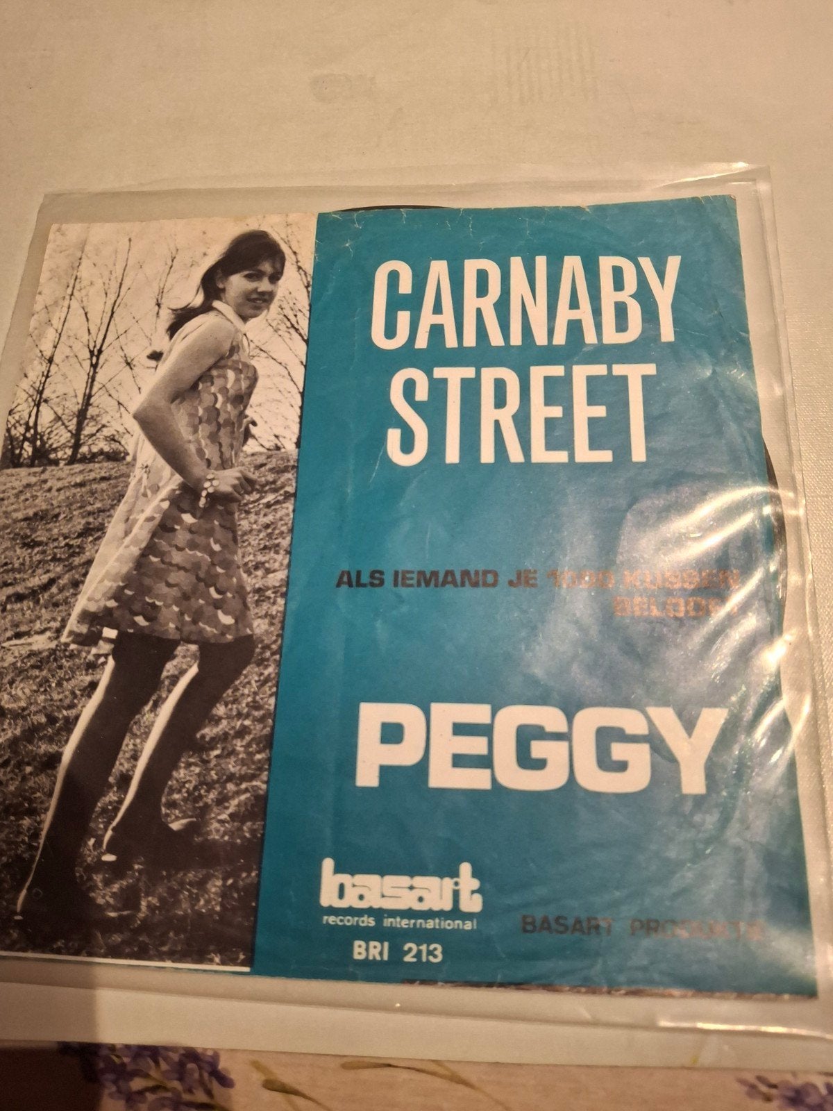 peggy, Envoi