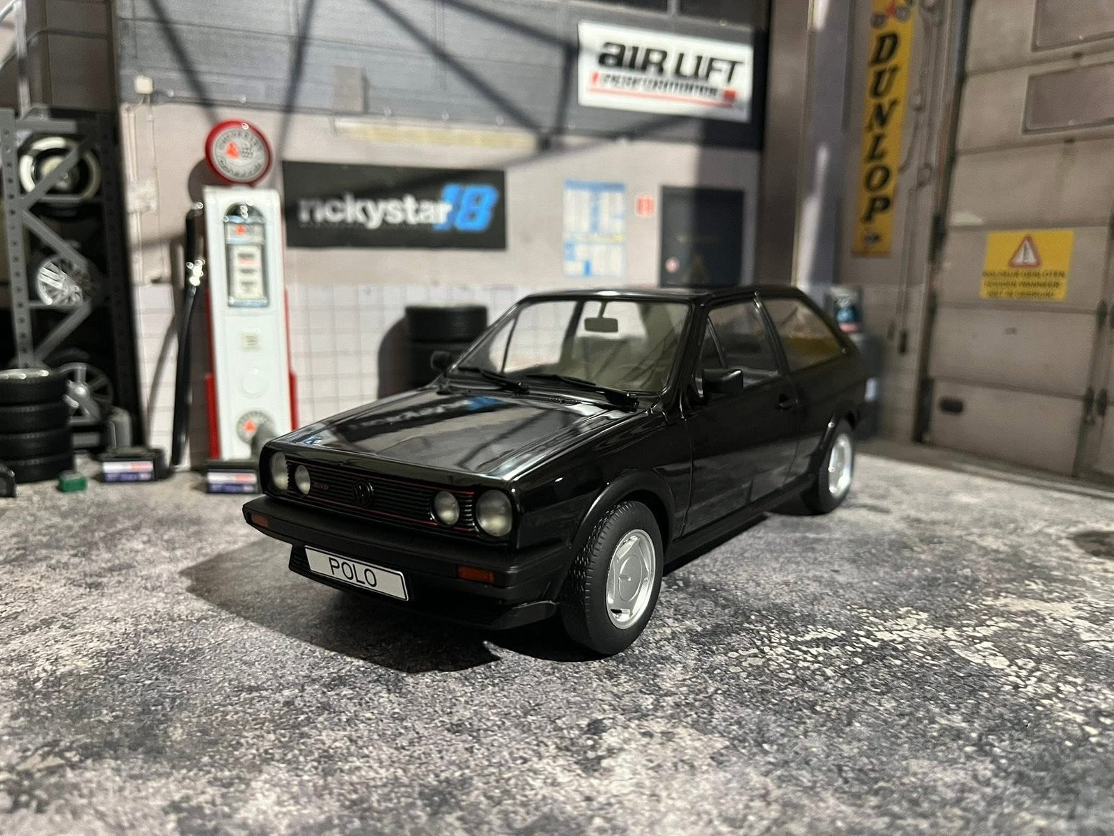 1:18 Volkswagen Polo G40 - neuve dans sa boite, Hobby & Loisirs créatifs, Voitures miniatures | 1:18, Enlèvement ou Envoi, Voiture