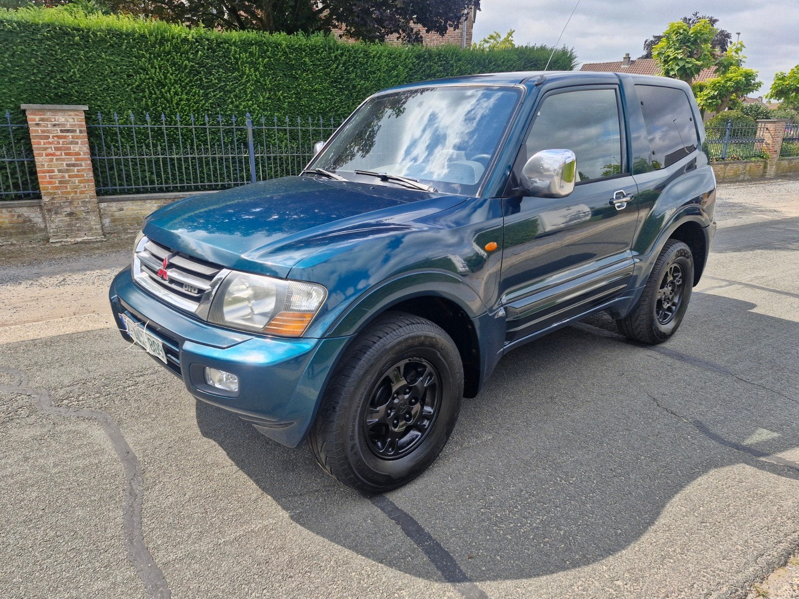 MITSHIBUTSHI PAJERO 3.2 DID 4WD AUTOMAAT AIRCO LICHTEVRACHT, Auto's, Automaat, Stof, 4 cilinders, Bedrijf