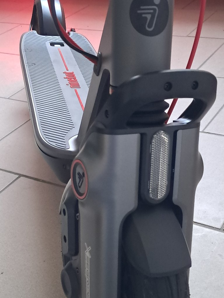 Trottinettes segway ninebot f3 pro e 1200 watt neuve 35 km!, Vélos & Vélomoteurs, Trottinettes, Enlèvement ou Envoi, Neuf, Step électrique (E-scooter)