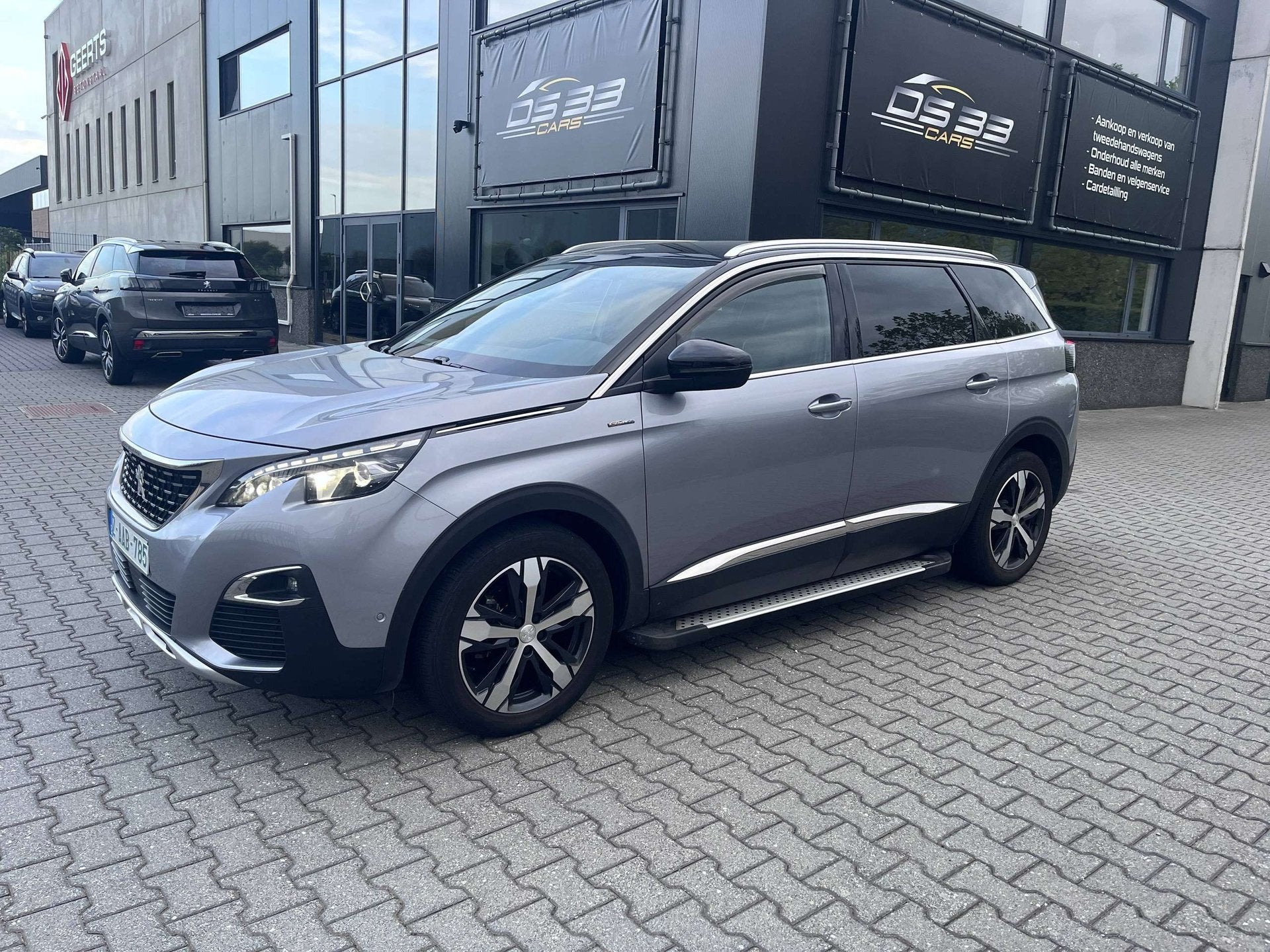 Peugeot 5008 1.6 GT 180pk 7-zit/Trekhaak/LED/Massage/Leder/K, Auto's, Automaat, Dealer onderhouden, Gebruikt, 4 cilinders
