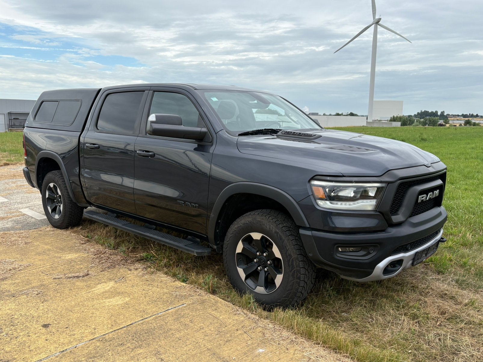 Dodge ram 1500 rebel 5.7 LPG, Autos, Achat, Caméra 360°, 5 portes, 5700 cm³