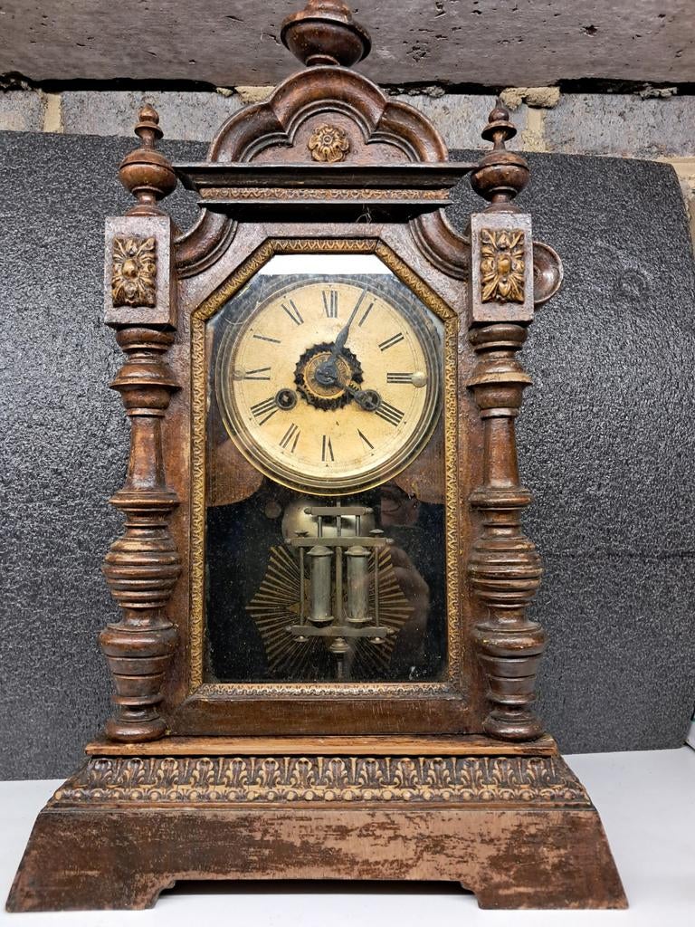 Antieke klok Junghans, Ophalen