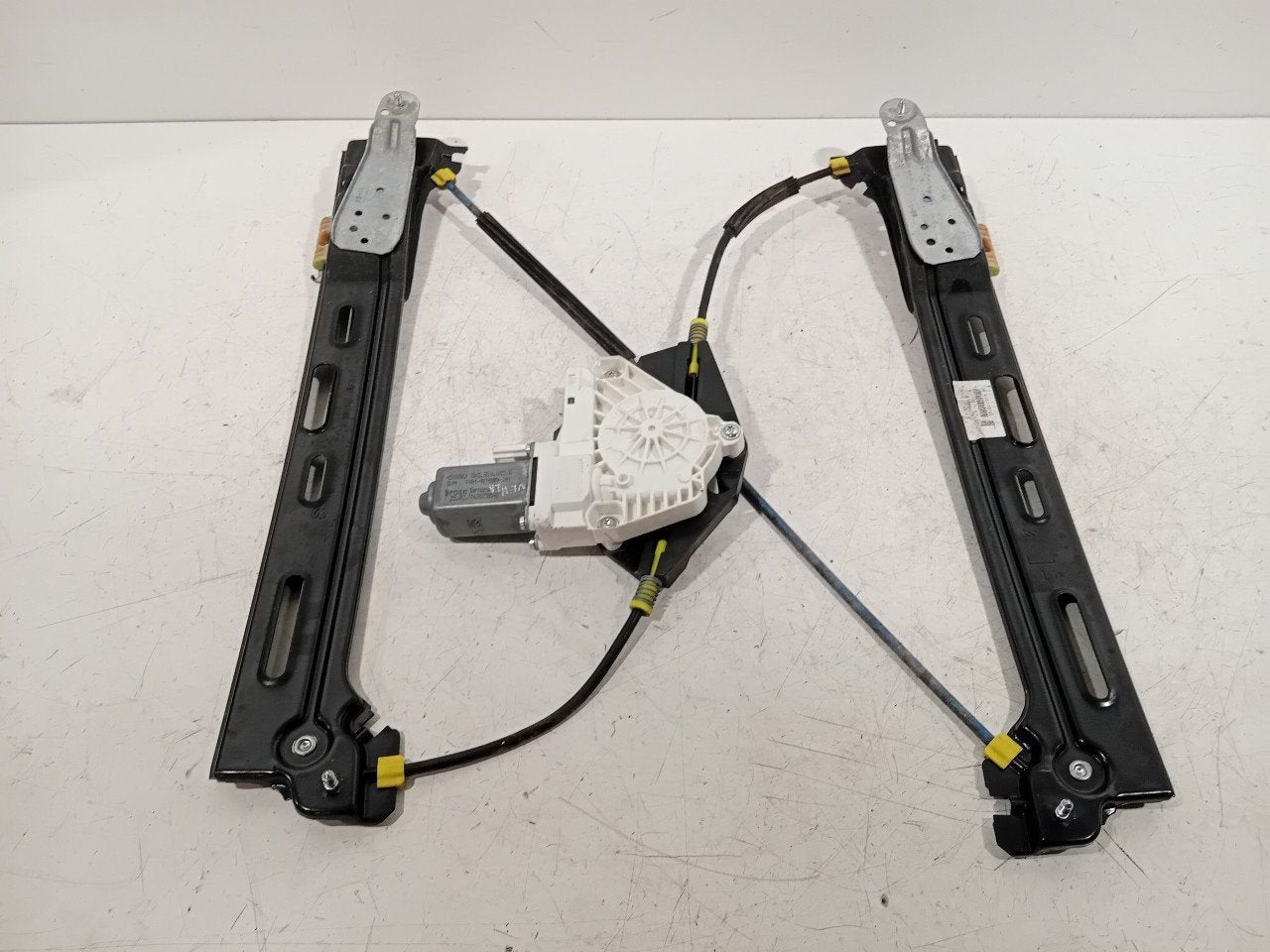 Raammechaniek elektrisch links achter Seat Alhambra, Onderdelen@venauto.nl, Van der Ven Autorecycling B.V., Gebruikt, Ettenseweg 76, 4706 PB Roosendaal, The Netherlands