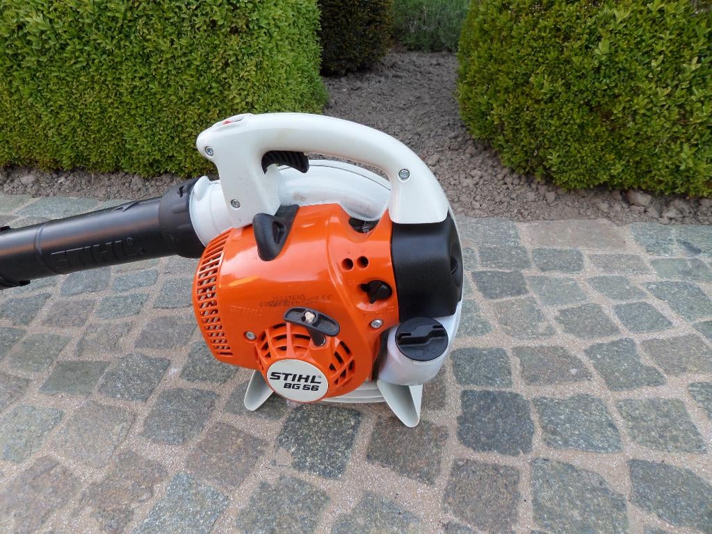 Bladblazer van Stihl type BG56, Jardin & Terrasse, Souffleurs de feuilles, Comme neuf, Porté à la main, Essence, Enlèvement