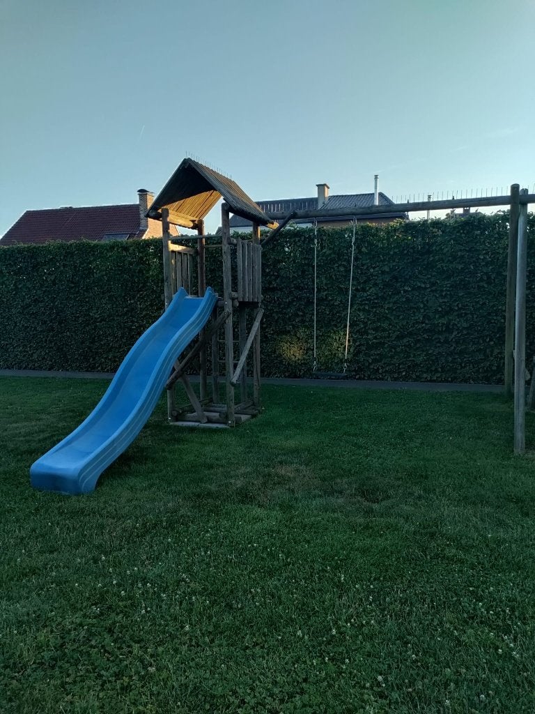schommel met speeltoren in uitstekende staat, Kinderen en Baby's, Ophalen, Gebruikt, Glijbaan