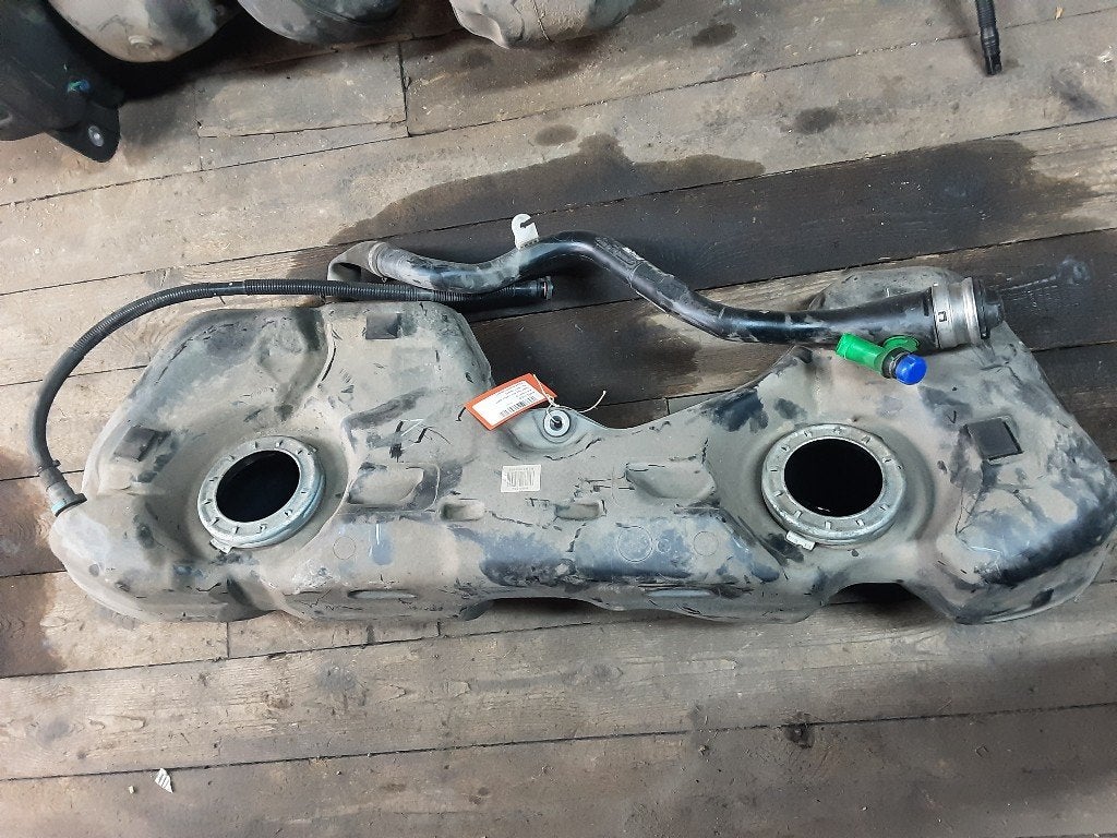 BRANDSTOFTANK BMW 1 serie (E81) (01-2006/09-2012), Auto-onderdelen, Gebruikt, BMW, Petuelring 130
80809  München, DE, Bayerische Motoren Werke AG