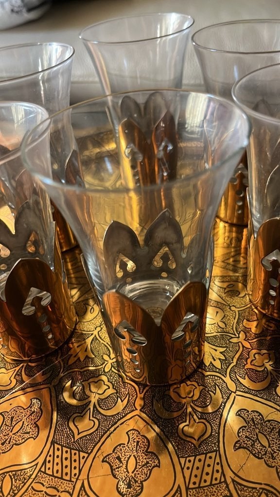 Marokaanse Samovar en set theeglazen met dienblad, Huis en Inrichting, Ophalen, Zo goed als nieuw