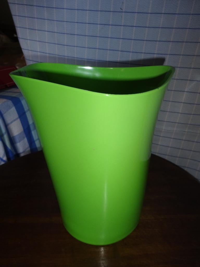 bloempot Umbra plastiek, Tuin en Terras, Bloempotten, Ophalen, Kunststof, Zo goed als nieuw, Minder dan 40 cm