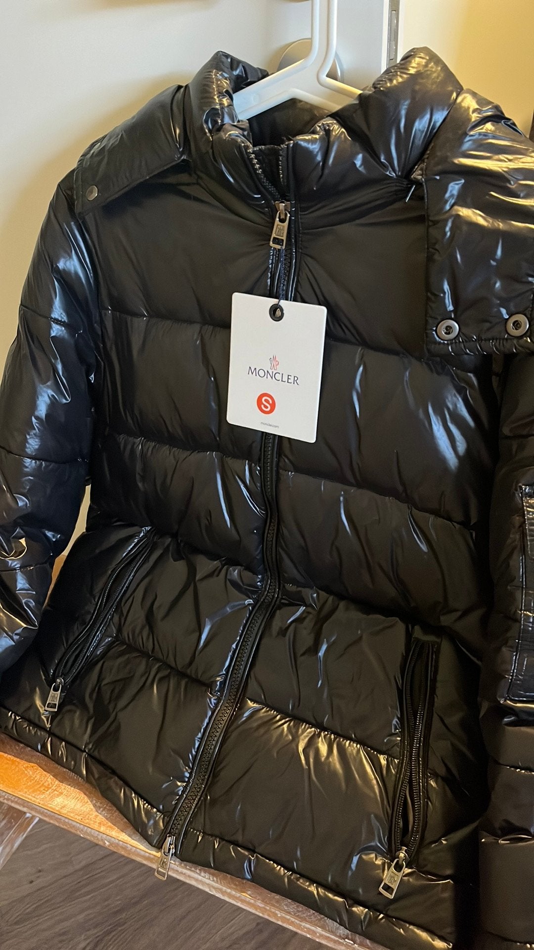 Moncler Maya maat S, Ophalen, Zo goed als nieuw, Maat 46 (S) of kleiner