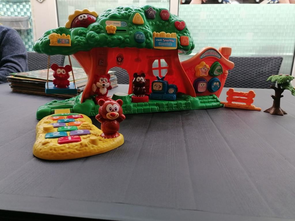 Vtech smartville boomhuis, Enfants & Bébés, Enlèvement