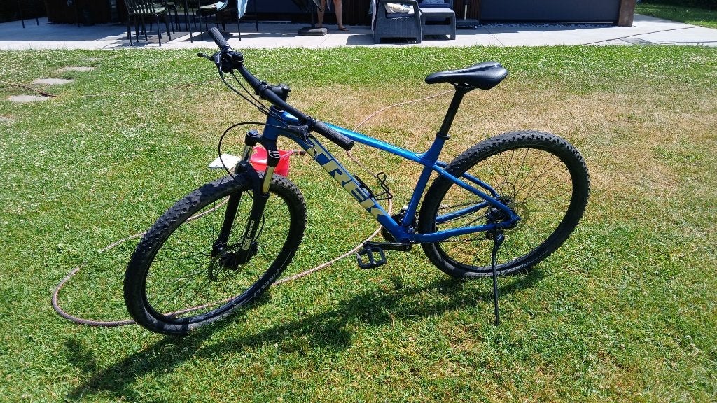 Mountainbike: Trek Marlin 6 + drinkfleshouder, Ophalen, Gebruikt, Hardtail, Heren