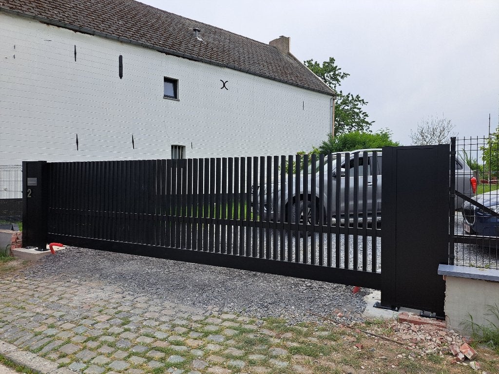 Moderne gemotoriseerde vrijstaande poort, Tuin en Terras, Schuifpoort, Ophalen of Verzenden, /, /