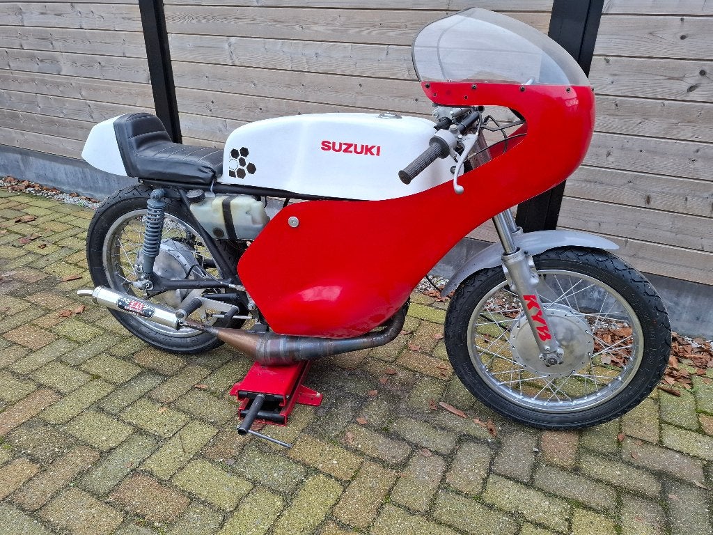 suzuki gt 250, Motoren, Motoren | Suzuki, 250 cc, 2 cilinders, Occasion, Handgeschakeld