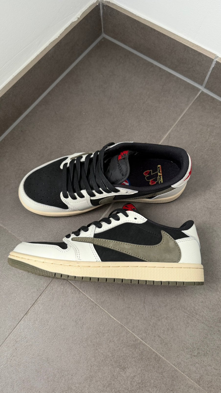 Nike sneaker 38, Vêtements | Hommes, Chaussures, Porté, Baskets, Noir, Envoi