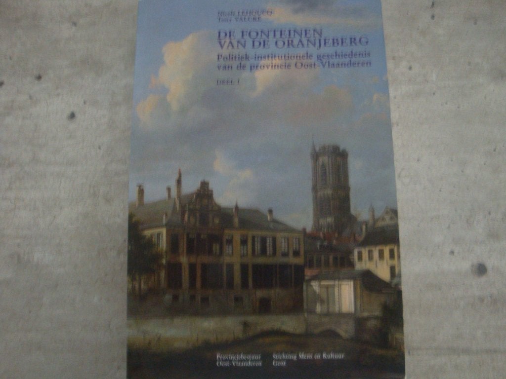 DE FONTEINEN VAN DE ORANJEBERG  DEEL 1, Boeken, Ophalen of Verzenden, Gelezen