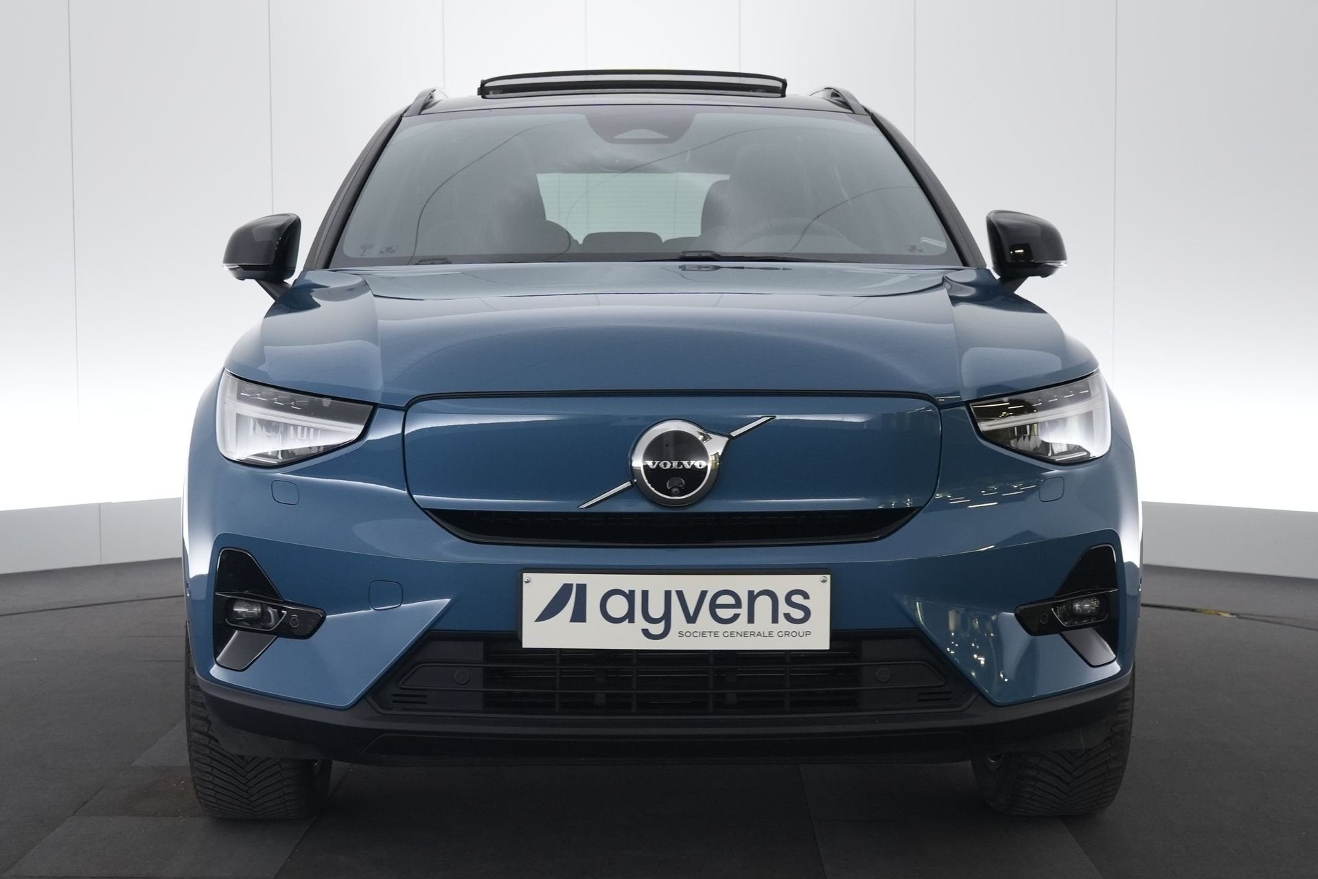 (2FBQ253) VOLVO XC40, Autos, 185 kW, Achat, Entreprise, Carnet d'entretien