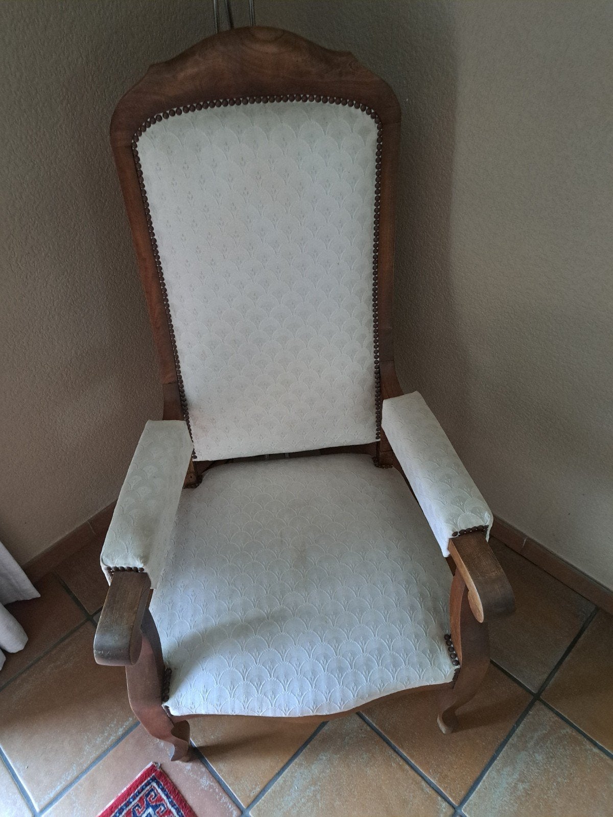 Fauteuil Voltaire, Enlèvement