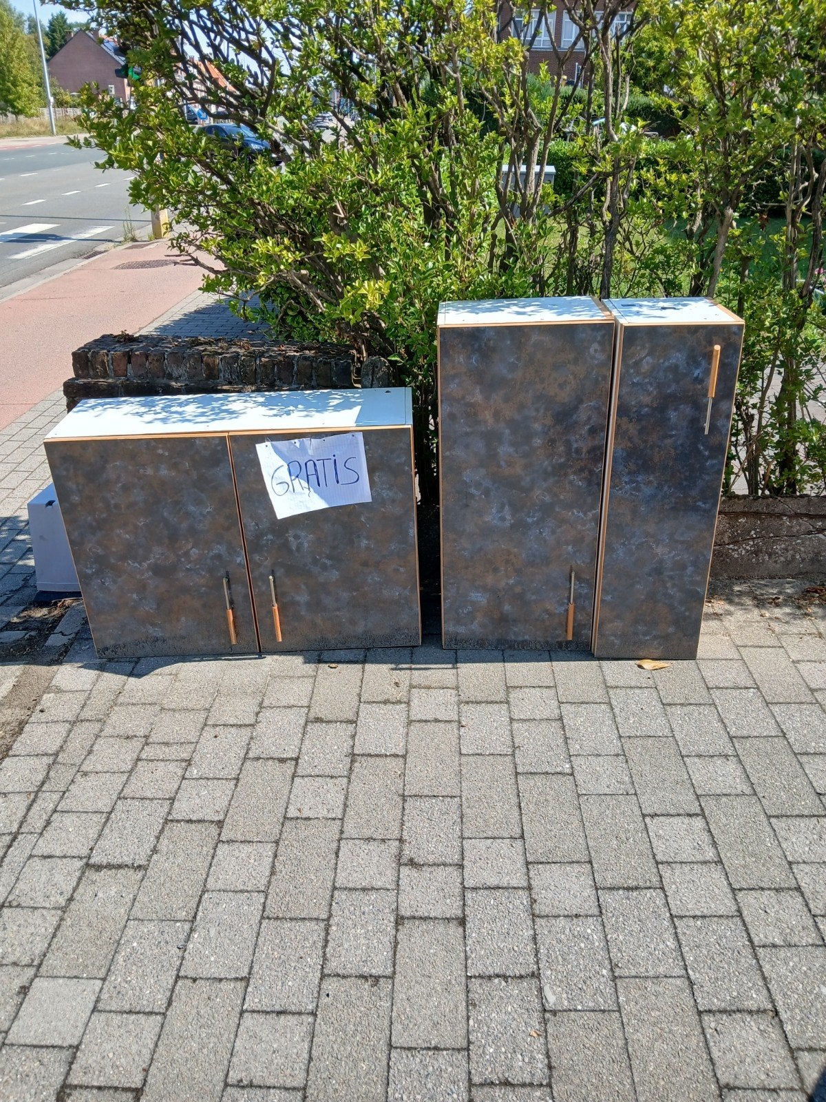 keuken bovenkasten gratis, staan op oprit. afhalen in Sint-, Huis en Inrichting, Ophalen
