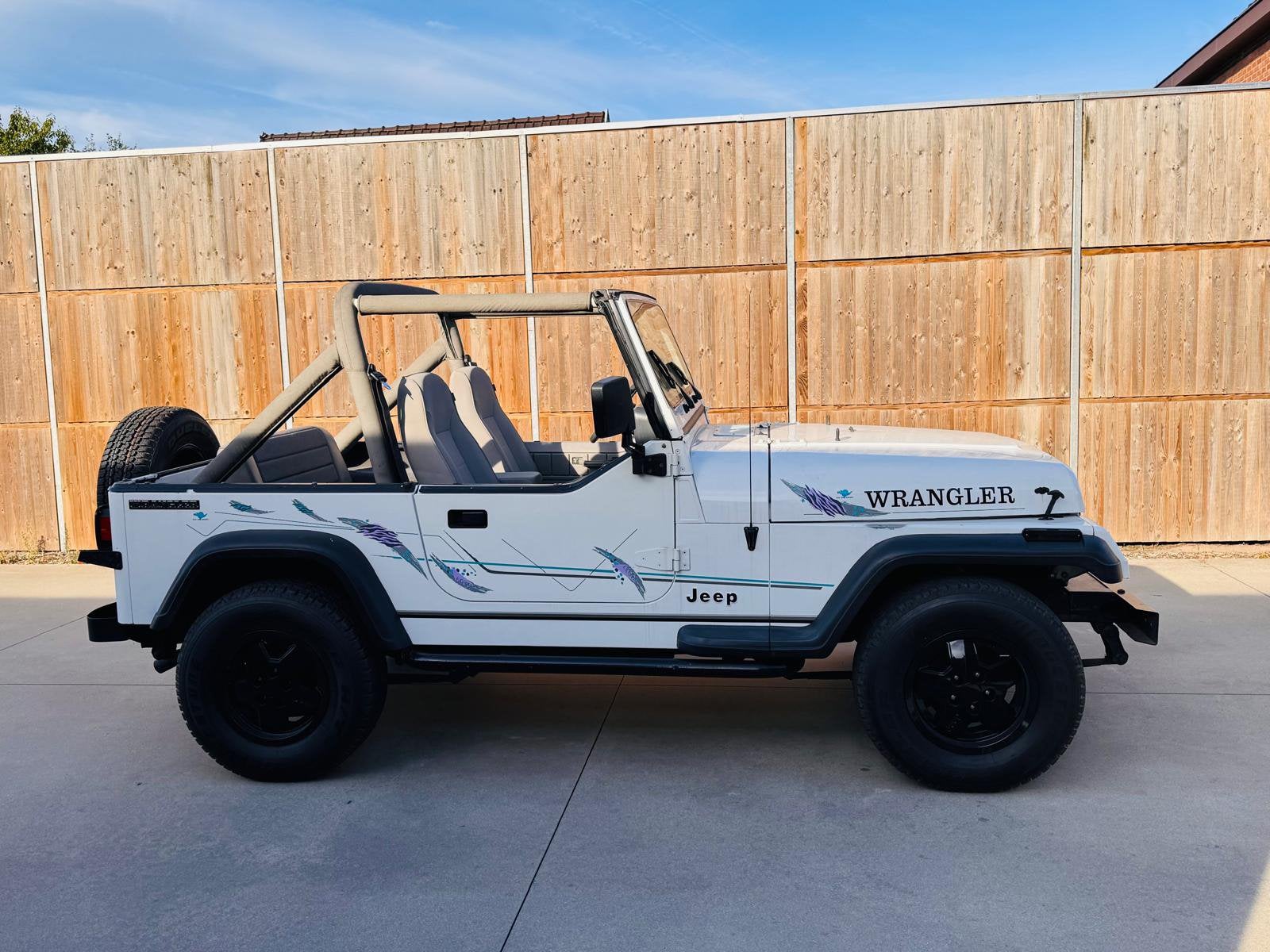 jeep wrangler 4,2 benzine beach edtion, Autos, Jeep, Achat, Entreprise, Wrangler, Essence