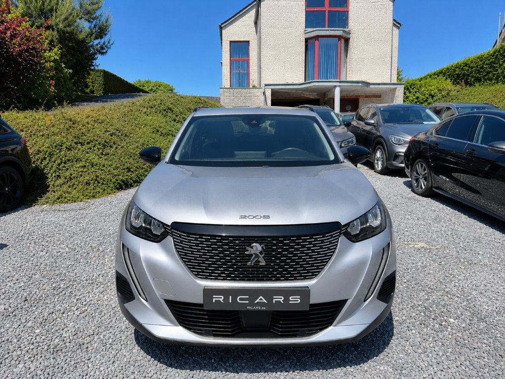 PEUGEOT 2008 BlueHDi Allure Pack Camera Carnet GARANTIE 1AN, Auto's, Peugeot, 4 cilinders, Leder en Stof, 5 deurs, SUV of Terreinwagen