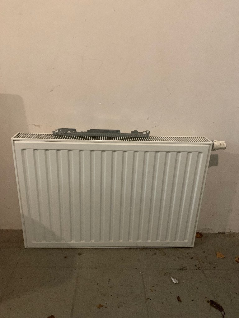 Radiator, Doe-het-zelf en Bouw, Verwarming en Radiatoren, Ophalen, 30 tot 80 cm, Gebruikt, Radiator