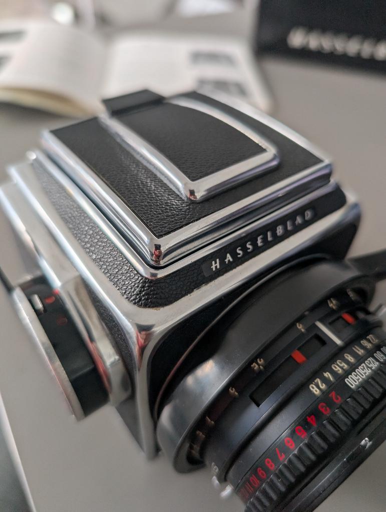 Hasselblad 500 C/M complete set met acute-matte, Enlèvement, Utilisé, Autres Marques