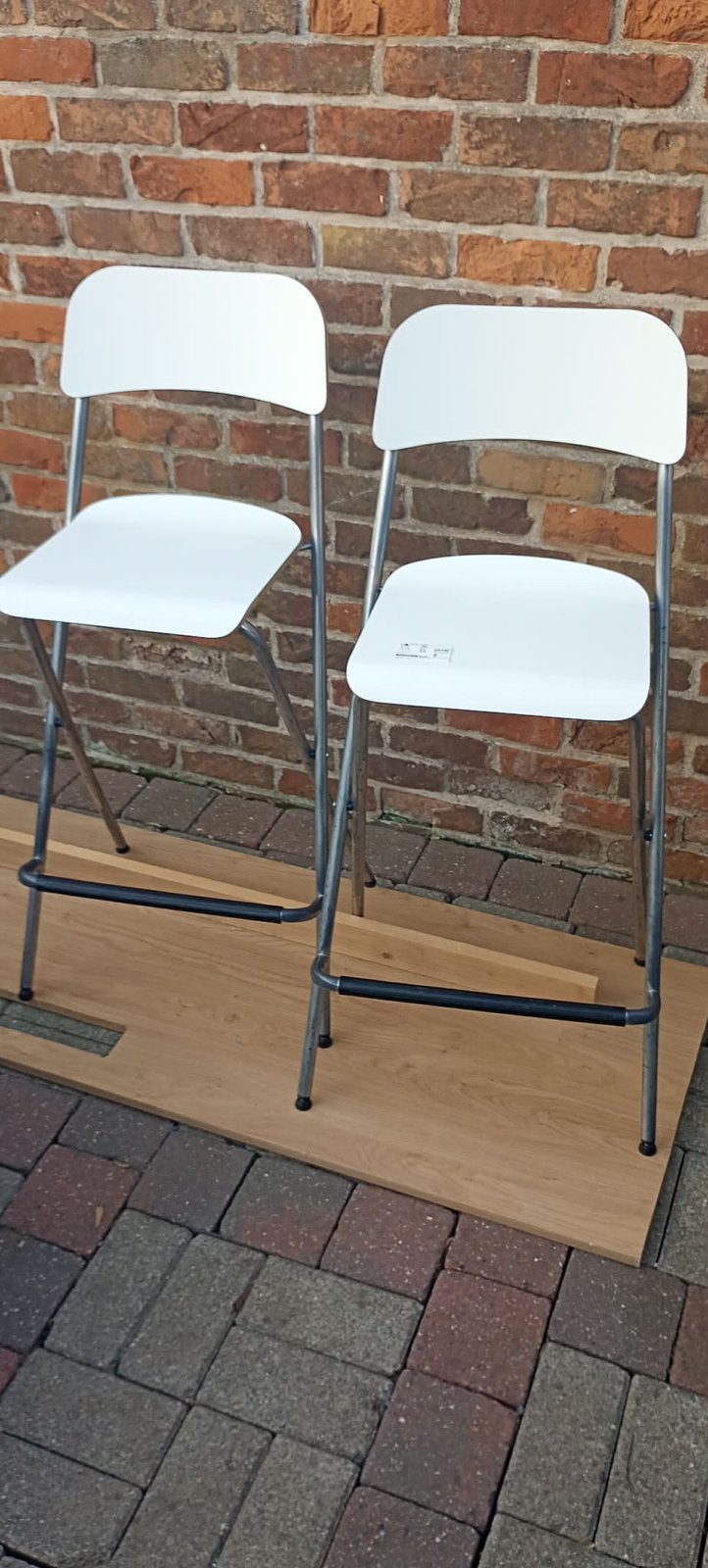 Witte barkrukken Ikea, Huis en Inrichting, Barkrukken, Ophalen, Zo goed als nieuw