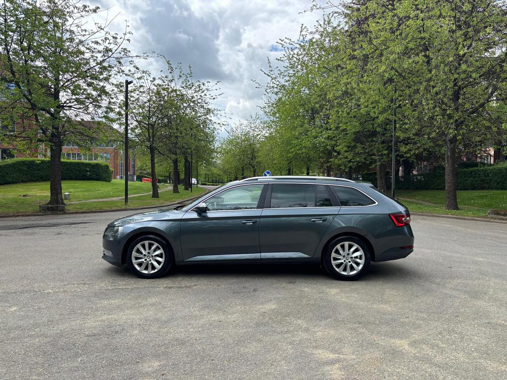 Skoda Superb SW 1.6 CR TDi Greenline Corporate Plus - *Full*, Autos, Skoda, Particulier, Superb, Caméra de recul, Diesel, Euro 6