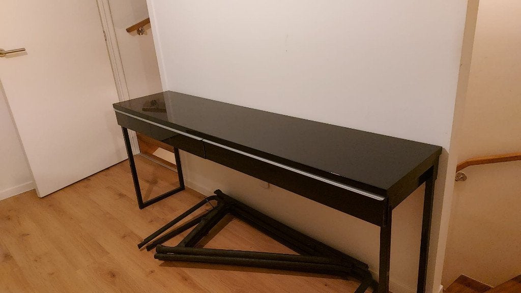 Dressoir tafeltje, Huis en Inrichting, Ophalen, 150 tot 200 cm, Zo goed als nieuw, Modernisme