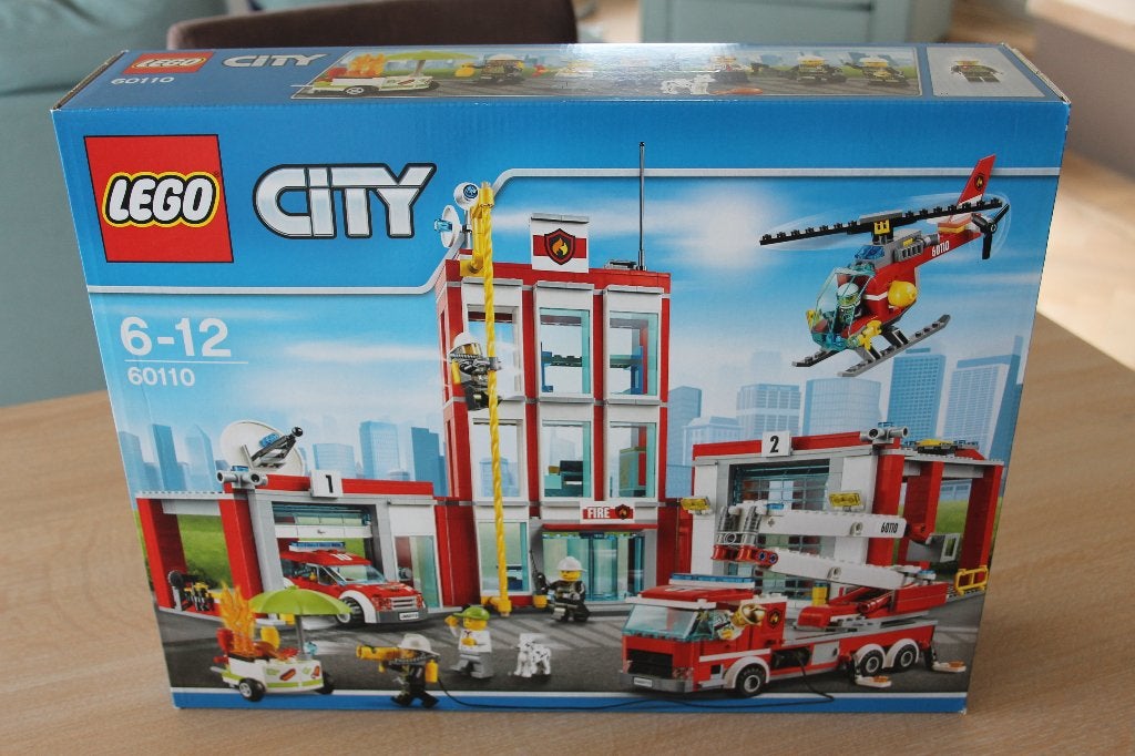 LEGO City 60110 Brandweerkazerne, Kinderen en Baby's, City, Lego, Nieuw, Ophalen of Verzenden
