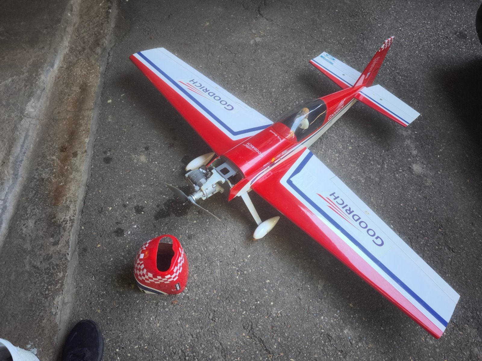 Extra 300S, Hobby en Vrije tijd, Ophalen, Gebruikt, Nitro, RTF (Ready to Fly)