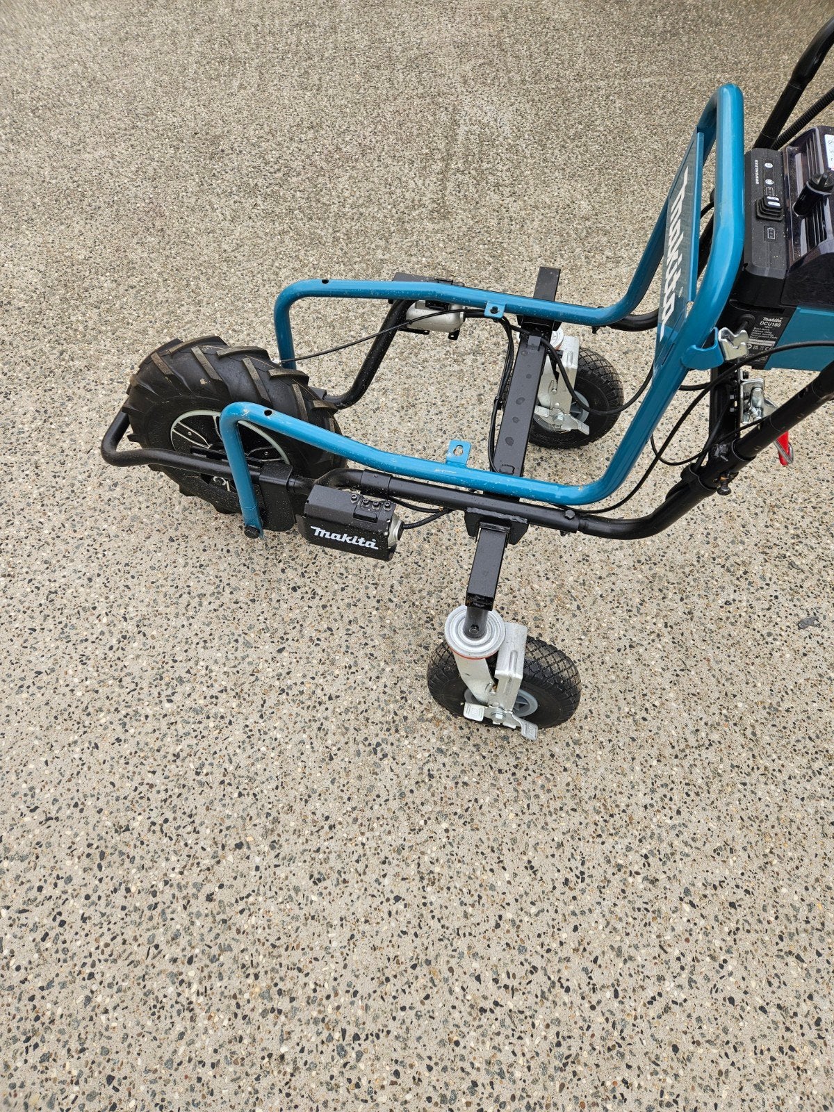 kruiwagen, Ophalen, Zo goed als nieuw, Elektrisch, Makita