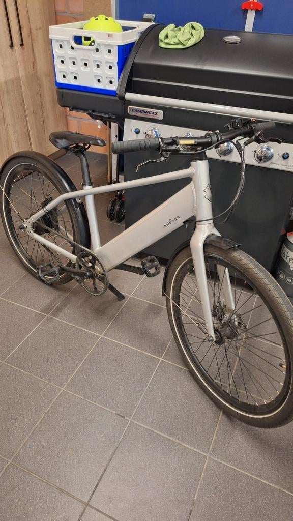 Ahooga urban topstaat nog geen 3j oud, Ophalen, Zo goed als nieuw