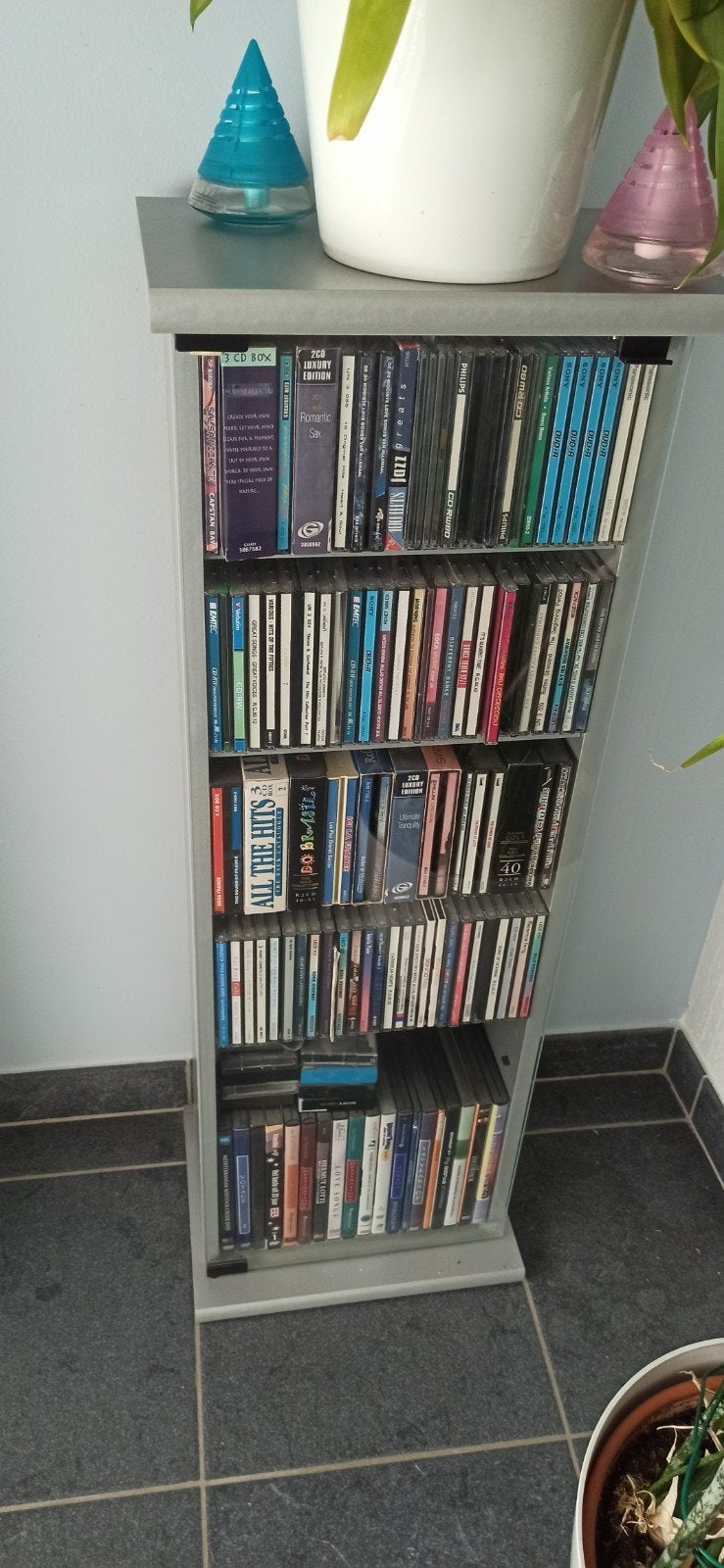 Cd of dvd kast, Ophalen
