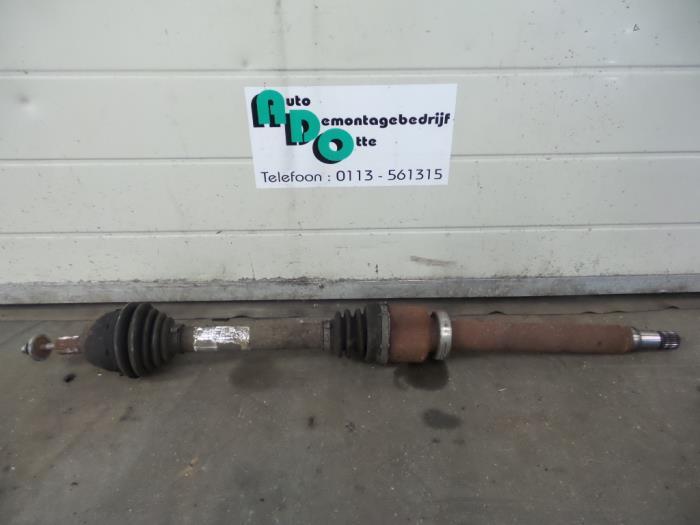 Aandrijfas rechts-voor van een Ford Focus (Focus 04-), Gebruikt, -, -, Ophalen of Verzenden
