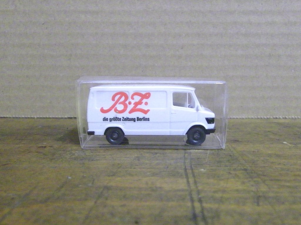 1:87 Wiking 28013 Mercedes 207D BZ Berliner Zeitung krant, Ophalen of Verzenden, Zo goed als nieuw, Auto, Wiking