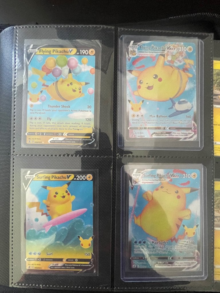 Pokemon pikachu celebrations v / vmax, Ophalen, Zo goed als nieuw, Meerdere kaarten, Foil