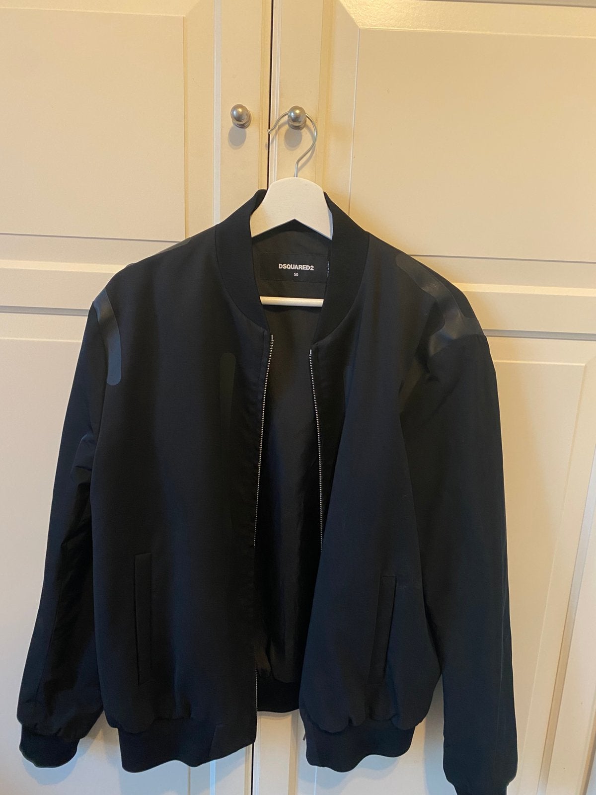 Dsquared2 jas nauwelijks gedragen - S74AM0753 S42916, Kleding | Dames, Jasjes, Kostuums en Pakken, Ophalen of Verzenden, Zo goed als nieuw