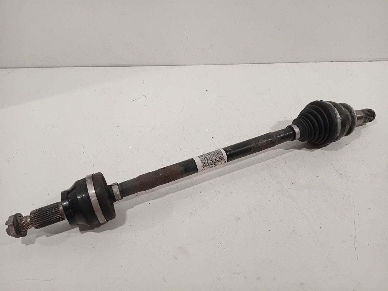 Aandrijfas links achter Jaguar XE, Auto-onderdelen, Onderdelen@venauto.nl, Van der Ven Autorecycling B.V., Gebruikt, Ettenseweg 76, 4706 PB Roosendaal, The Netherlands