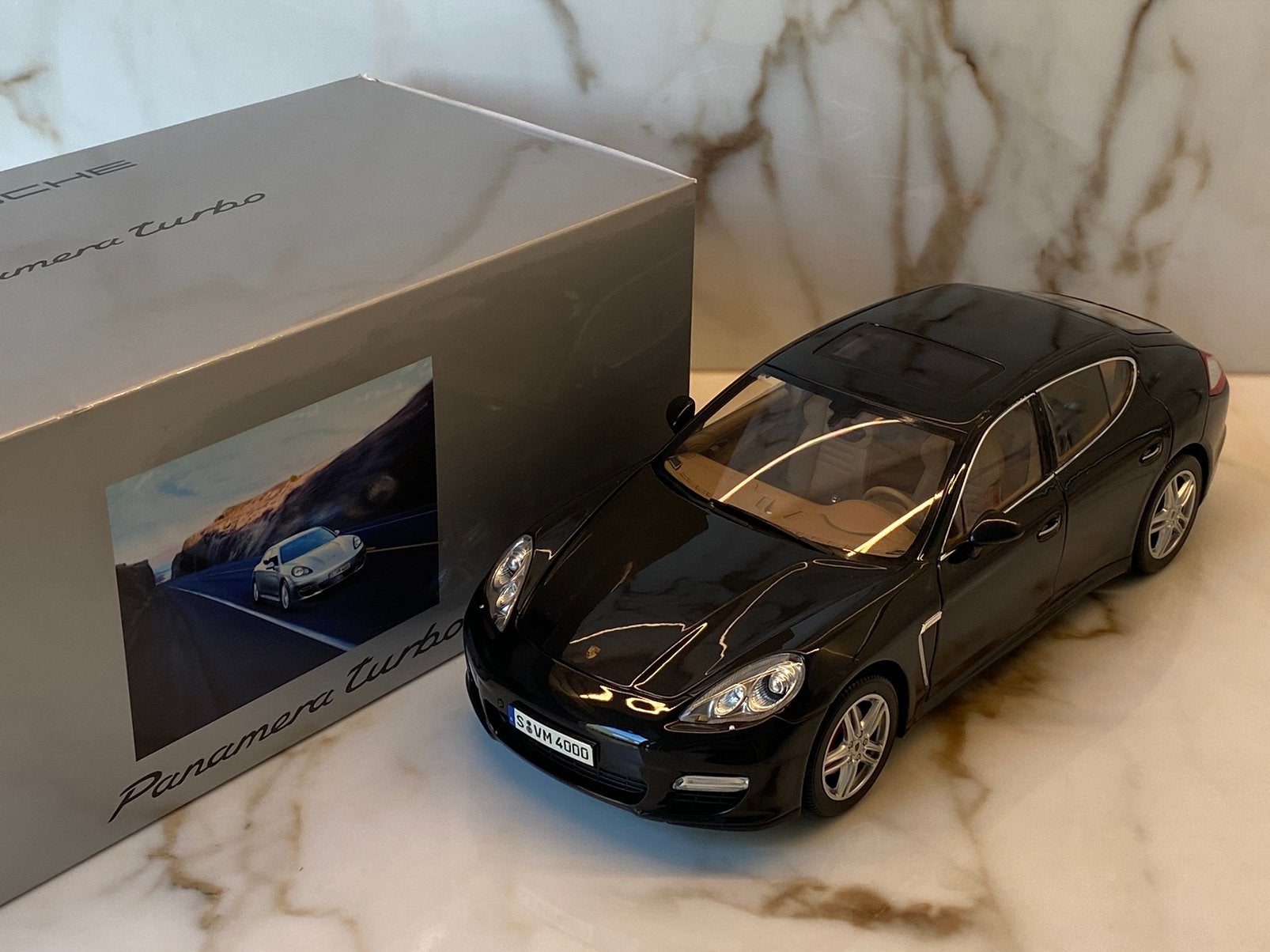 Norev Porsche Panamera Turbo - 1:18, Hobby en Vrije tijd, Ophalen of Verzenden, Gebruikt, Auto, Norev