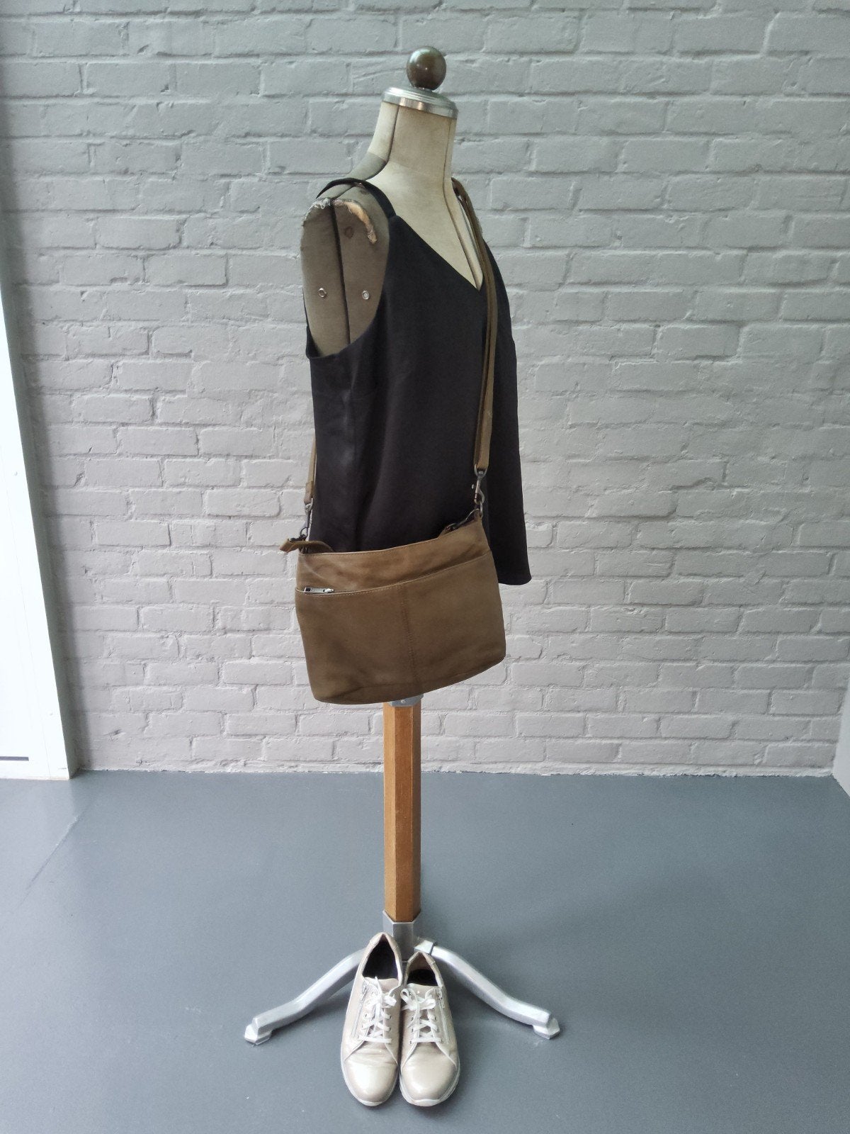 Magnifique sac à main en cuir d'ours coloré Kalamata, Enlèvement ou Envoi, Comme neuf, Vert, Sac à main